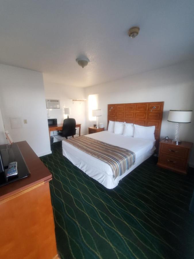 Bayview Lakefront Inn St. Ignace Zewnętrze zdjęcie